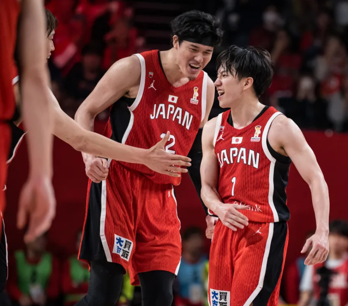 江南体育下载-渡边与郭士强对喷太嚣张！场均15.5分远逊李贤重  B联赛也属二流水准|渡边雄太|NBA|体育赛事讨论|韩国男篮|nba_新浪体育_新浪新闻