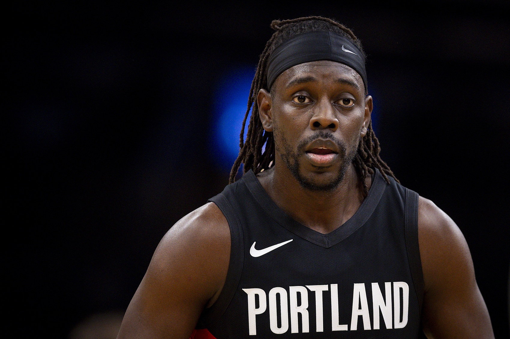 江南体育平台-廉颇未老!开拓者老将霍勒迪在近5场比赛中4次砍下20+ 今天35分